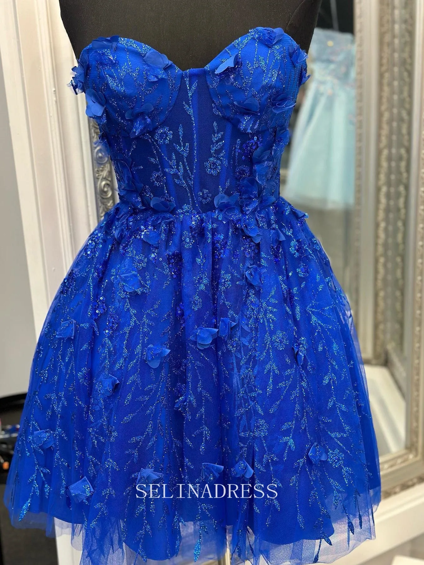 A-line Sweetheart Royal Blue Short Prom Dress Cute Tulle Homecoming Dress LOP015