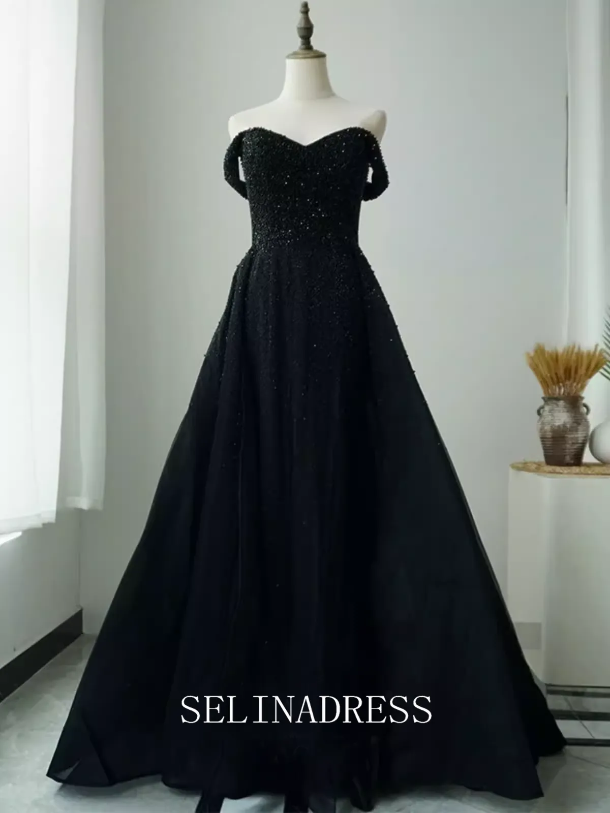 High Quality Black Beaded Long Prom Dress Off-the-shoulder Dubai Evening Formal Gown EWR101