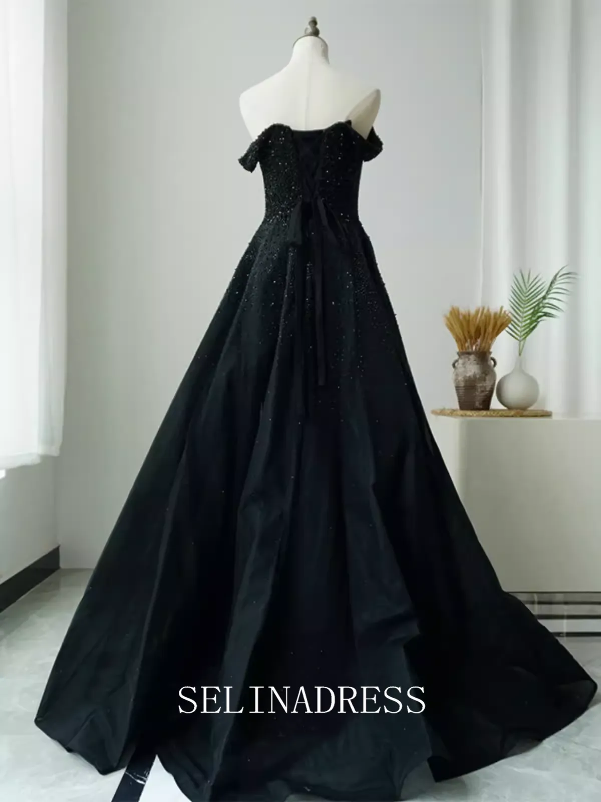 High Quality Black Beaded Long Prom Dress Off-the-shoulder Dubai Evening Formal Gown EWR101