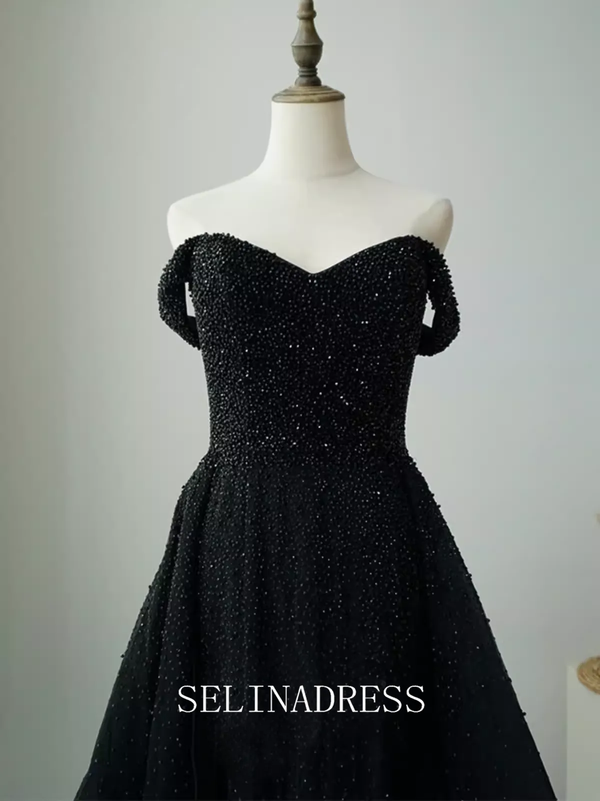 High Quality Black Beaded Long Prom Dress Off-the-shoulder Dubai Evening Formal Gown EWR101