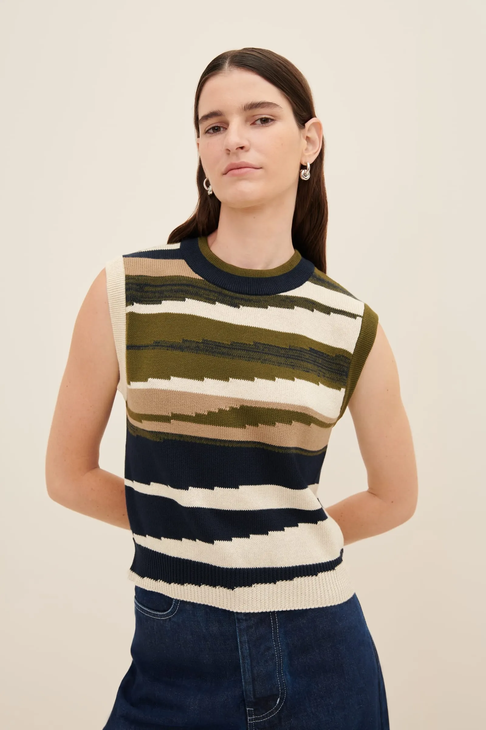 Kowtow Landscape Vest - Army/Navy