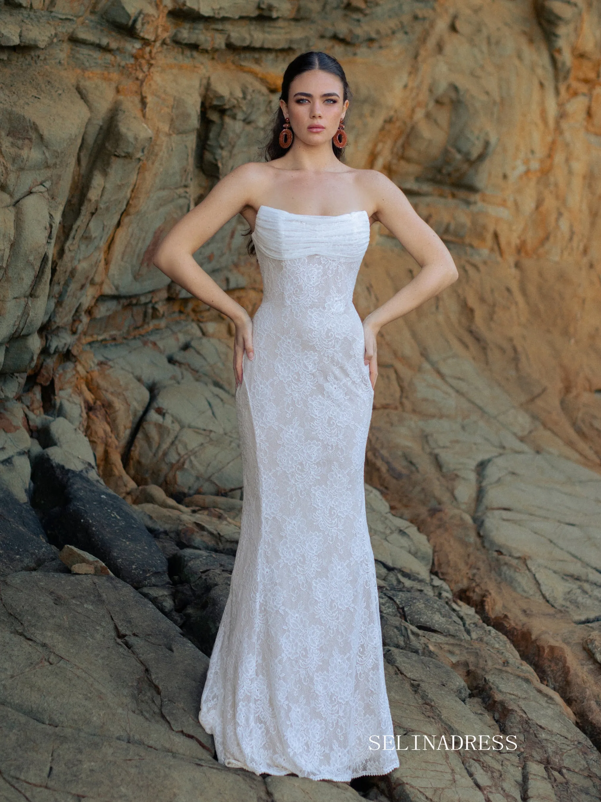 Mermaid Lace Beach Wedding Dresses Elegant Lace Bridal Gown EWR802