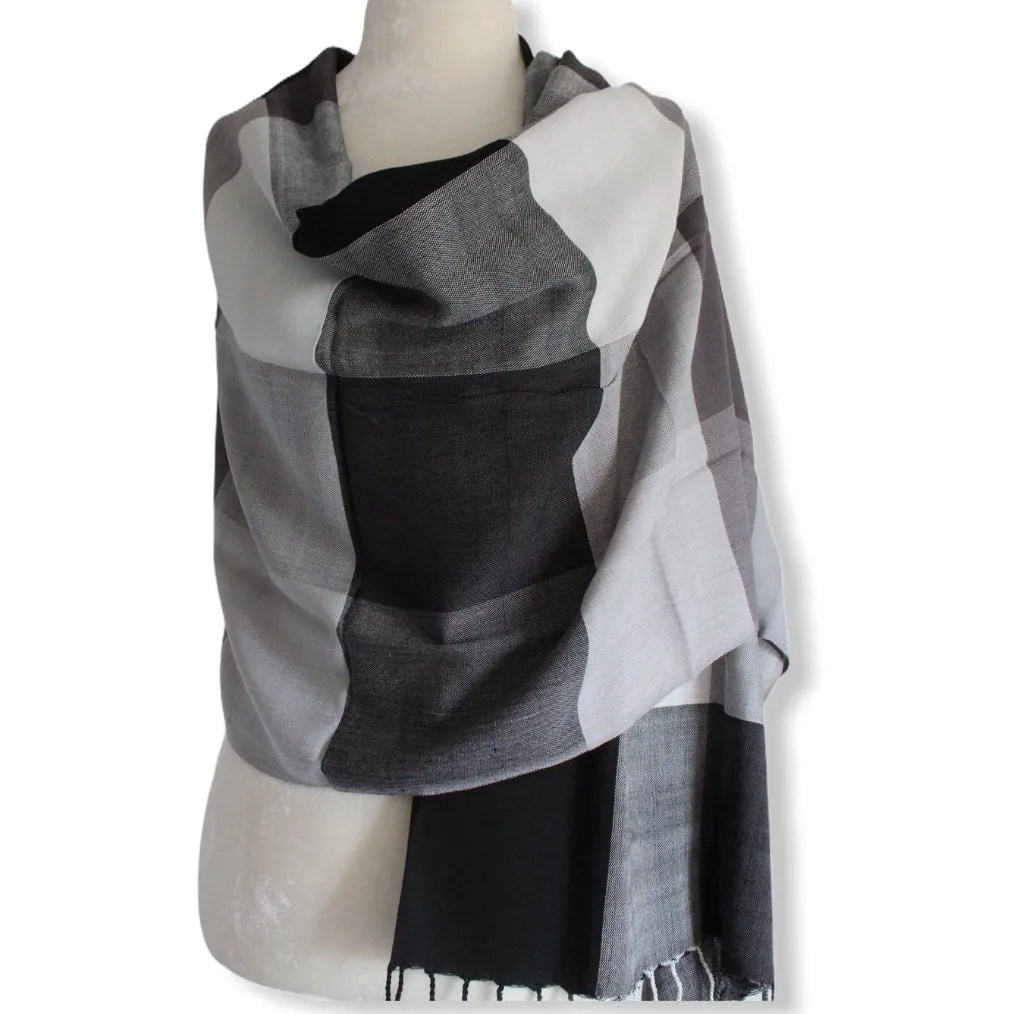 Plaid Handwoven Scarf - Black & White